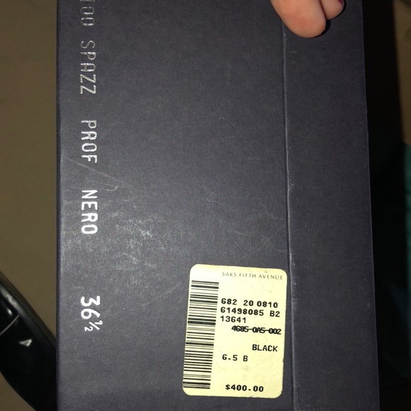 Prada heels - Picture 2 of 5